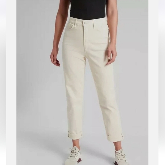 ATHLETA Flex Straight Ankle Jean In Bone. Size 4 - Picture 1 of 12